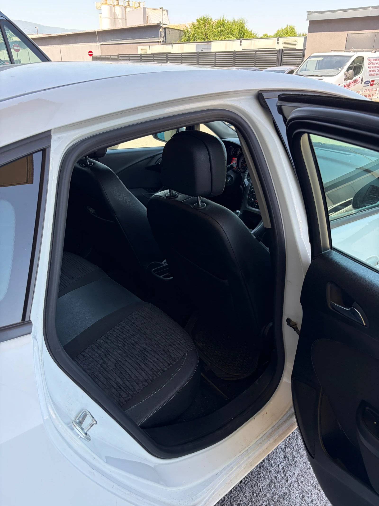Opel Astra, снимка 7 - Автомобили и джипове - 55936718