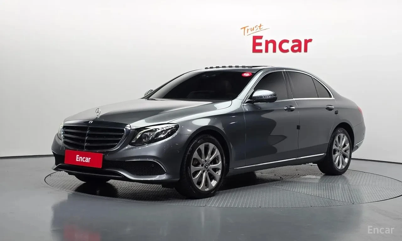 Mercedes-Benz E 220 * Exclusive * АВТОКРЕДИТ БЕЗ ПЪРВОНАЧАЛНА ВНОСКА