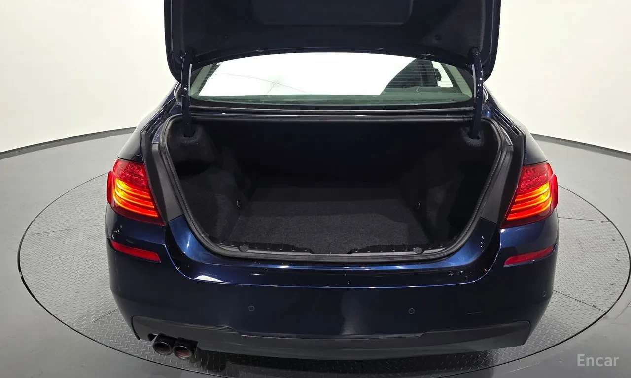 BMW 520 * M Aero* HUD* ПАНО* NAVI* КАМЕРИ, снимка 17 - Автомобили и джипове - 56086636