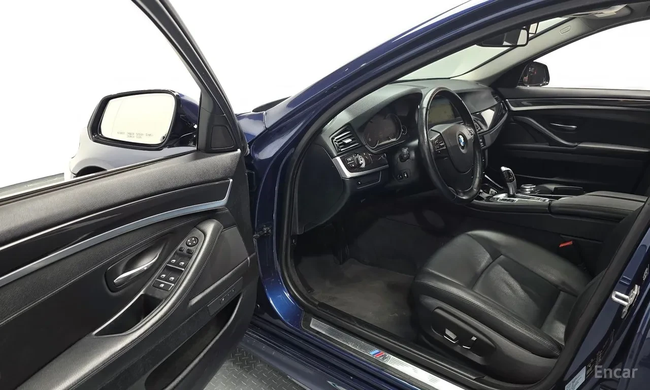 BMW 520 * M Aero* HUD* ПАНО* NAVI* КАМЕРИ, снимка 7 - Автомобили и джипове - 56086636