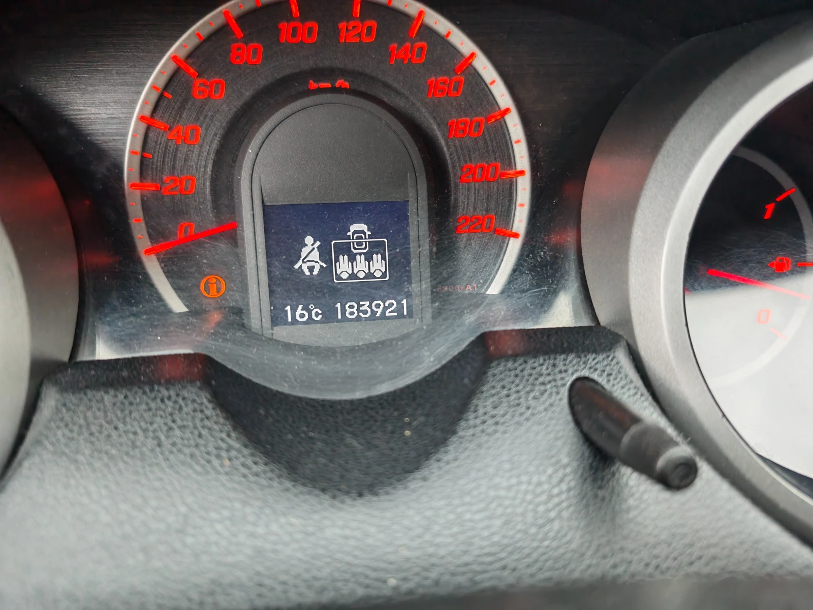 Honda Jazz 1.4i, снимка 5 - Автомобили и джипове - 56237726
