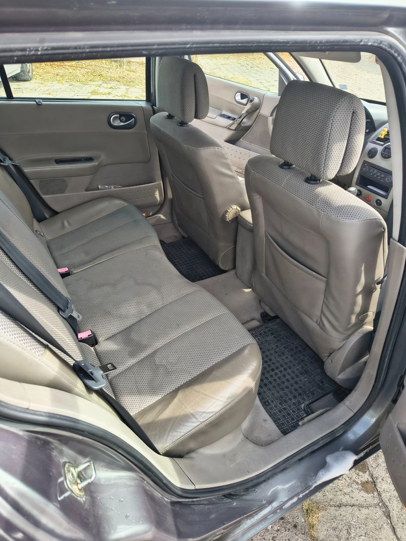 Renault Megane, снимка 8 - Автомобили и джипове - 56448409