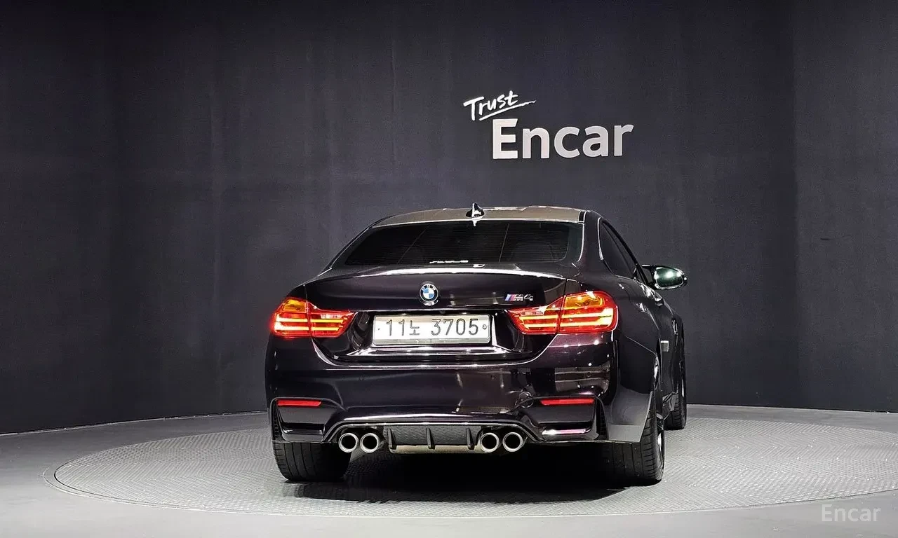 BMW M4 HARMON* KARDON* DCT* , снимка 3 - Автомобили и джипове - 56520777