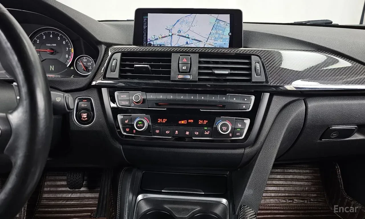 BMW M4 HARMON* KARDON* DCT* , снимка 8 - Автомобили и джипове - 56520777