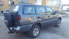 Nissan Terrano 2.4i-124.ks 3+БРОЯ, снимка 11