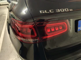 Mercedes-Benz GLC 300 e AMG-Sport/Wide/LED/Kamera/19&#39; 4-matic, снимка 2