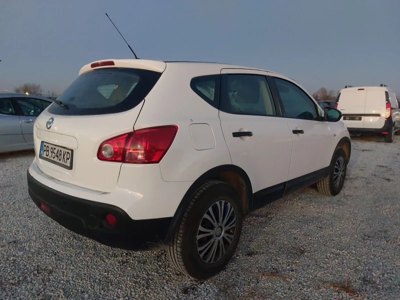 Nissan Qashqai 1.6 АГУ, снимка 6 - Автомобили и джипове - 48827087