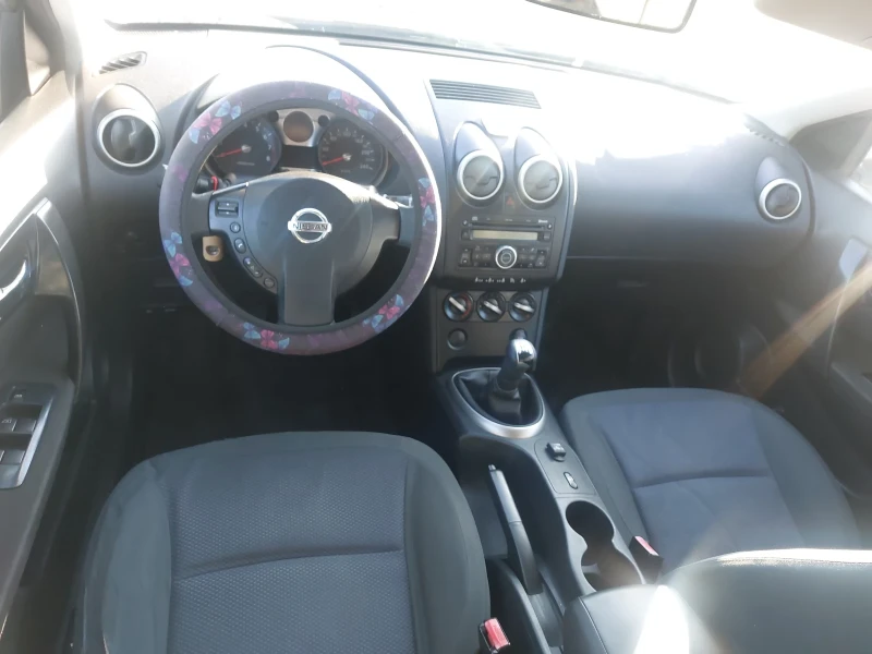 Nissan Qashqai 1.6 АГУ, снимка 14 - Автомобили и джипове - 48827087