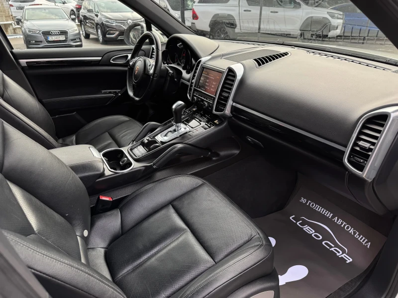 Porsche Cayenne 3.0D-V6-ТОП, снимка 15 - Автомобили и джипове - 53393359