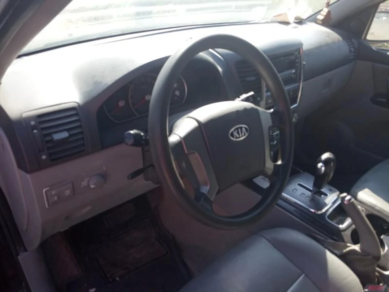 Kia Sorento 2.5TDI, снимка 13 - Автомобили и джипове - 24890252