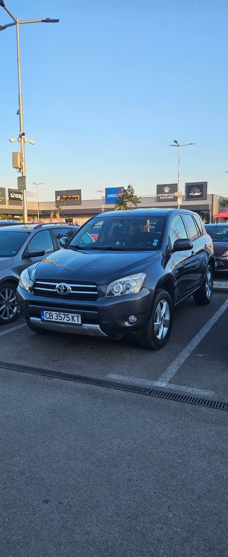 Toyota Rav4, снимка 9 - Автомобили и джипове - 56509516