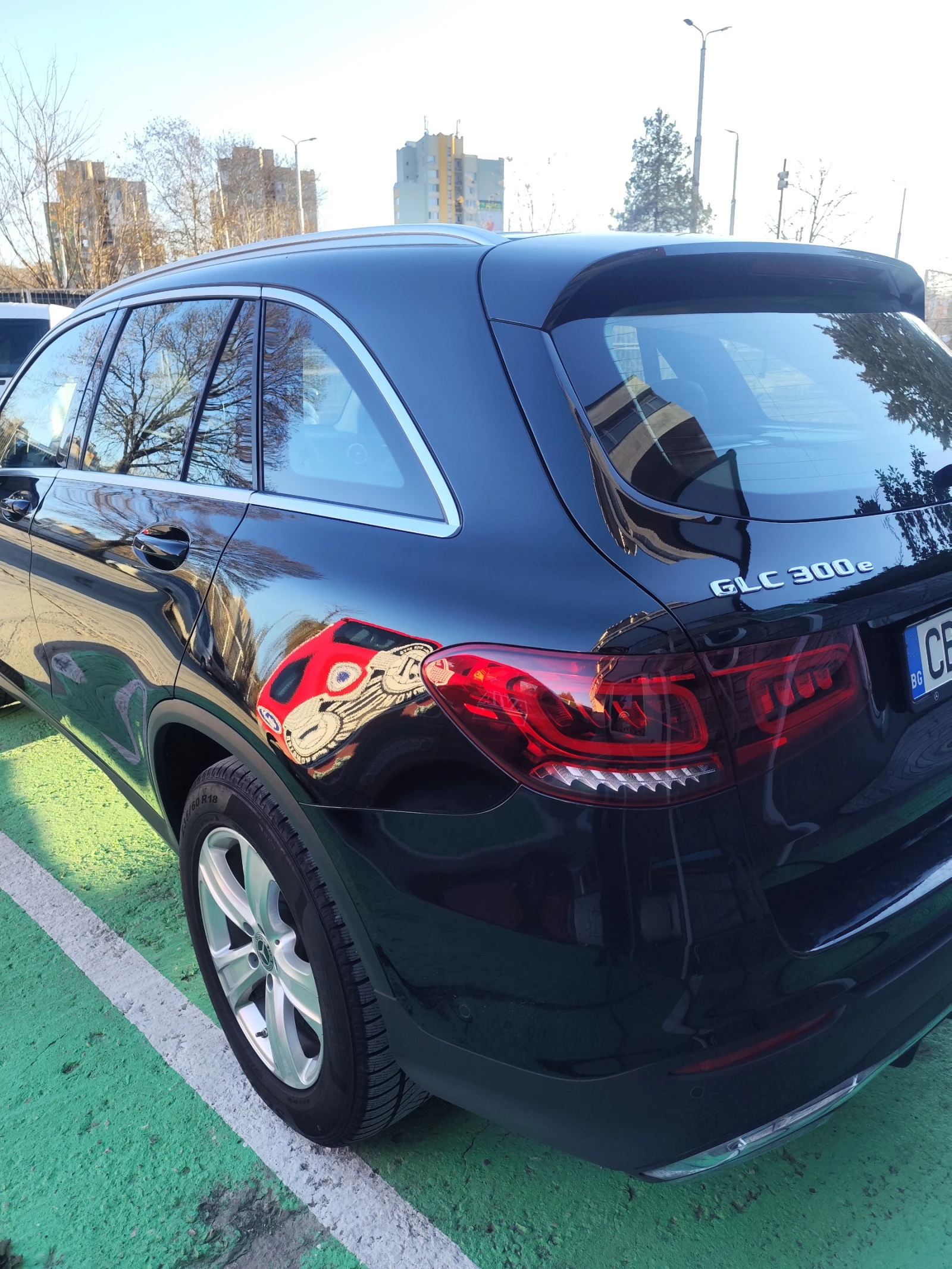 Mercedes-Benz GLC 300 e AMG-Sport/LED/Kamera/19' 4-matic Plug-in хиб - изображение 9