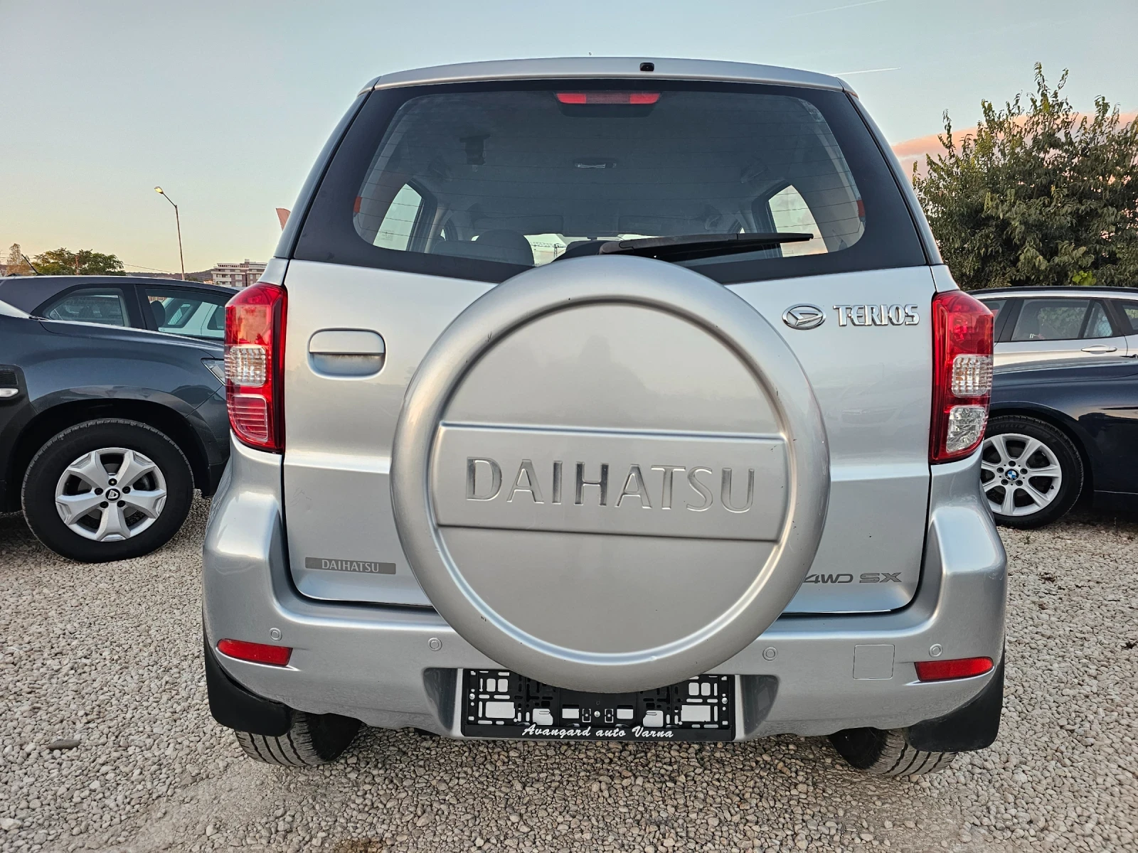 Daihatsu Terios 1.5i, 105к.с., 4х4, Автоматик, 159000к.м.! - изображение 5