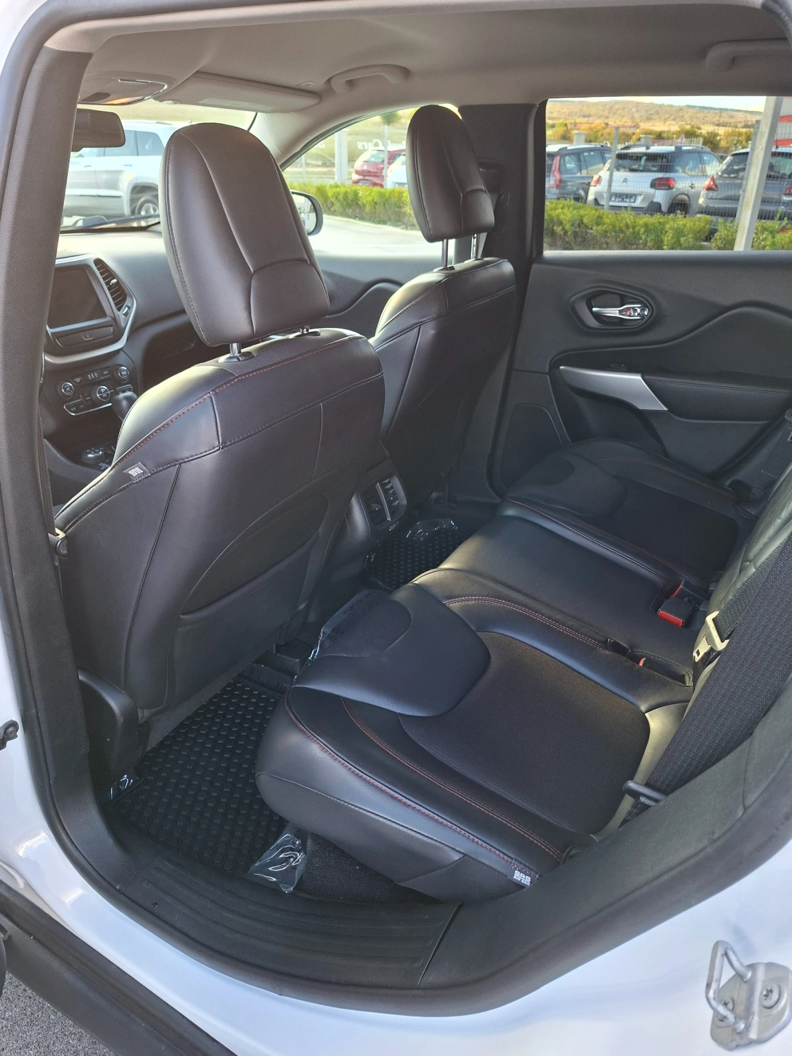 Jeep Cherokee TRAILHAWK 3.2  | Mobile.bg   12