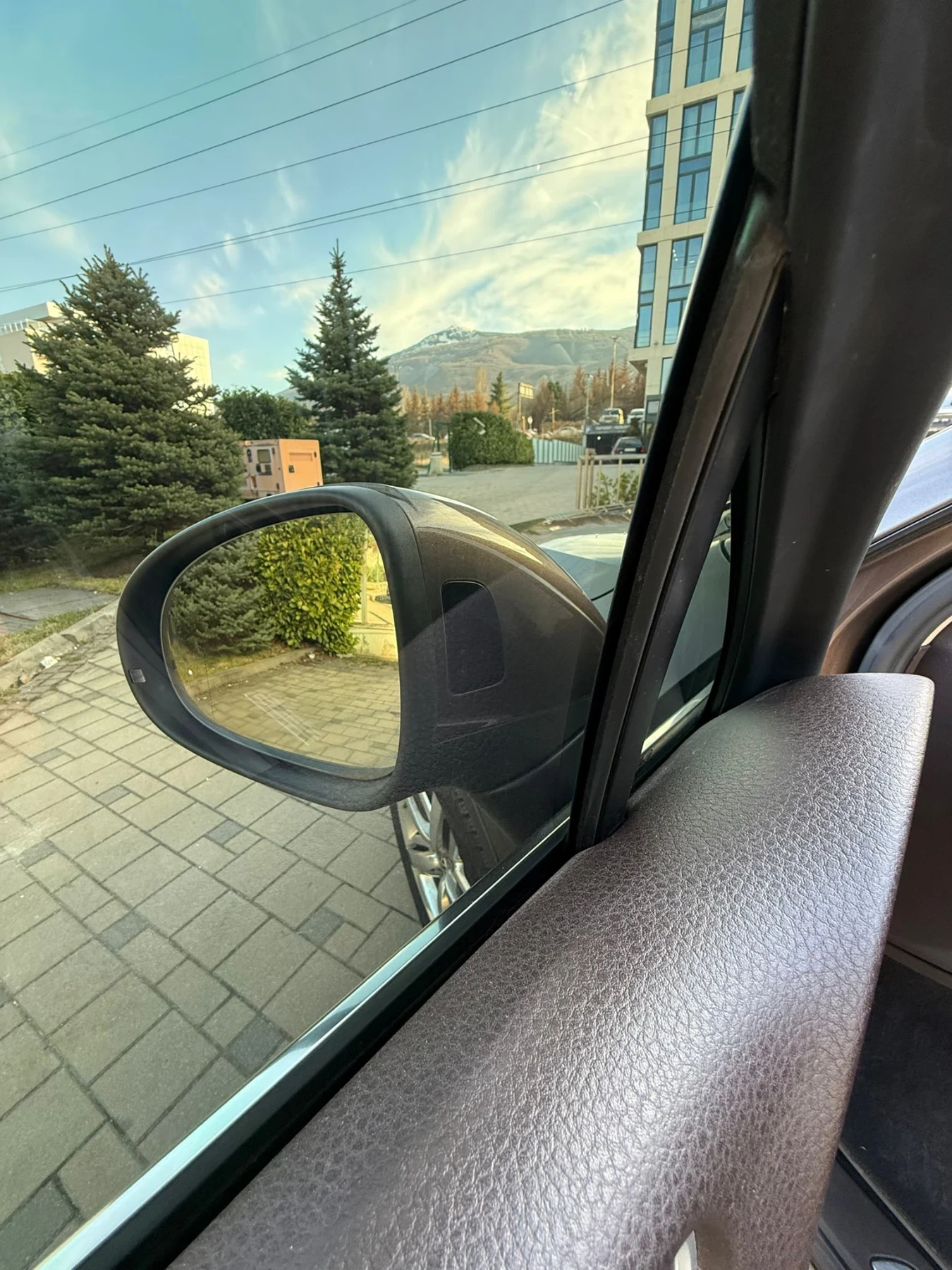 VW Touareg 4.2 TDI, снимка 14 - Автомобили и джипове - 52478504