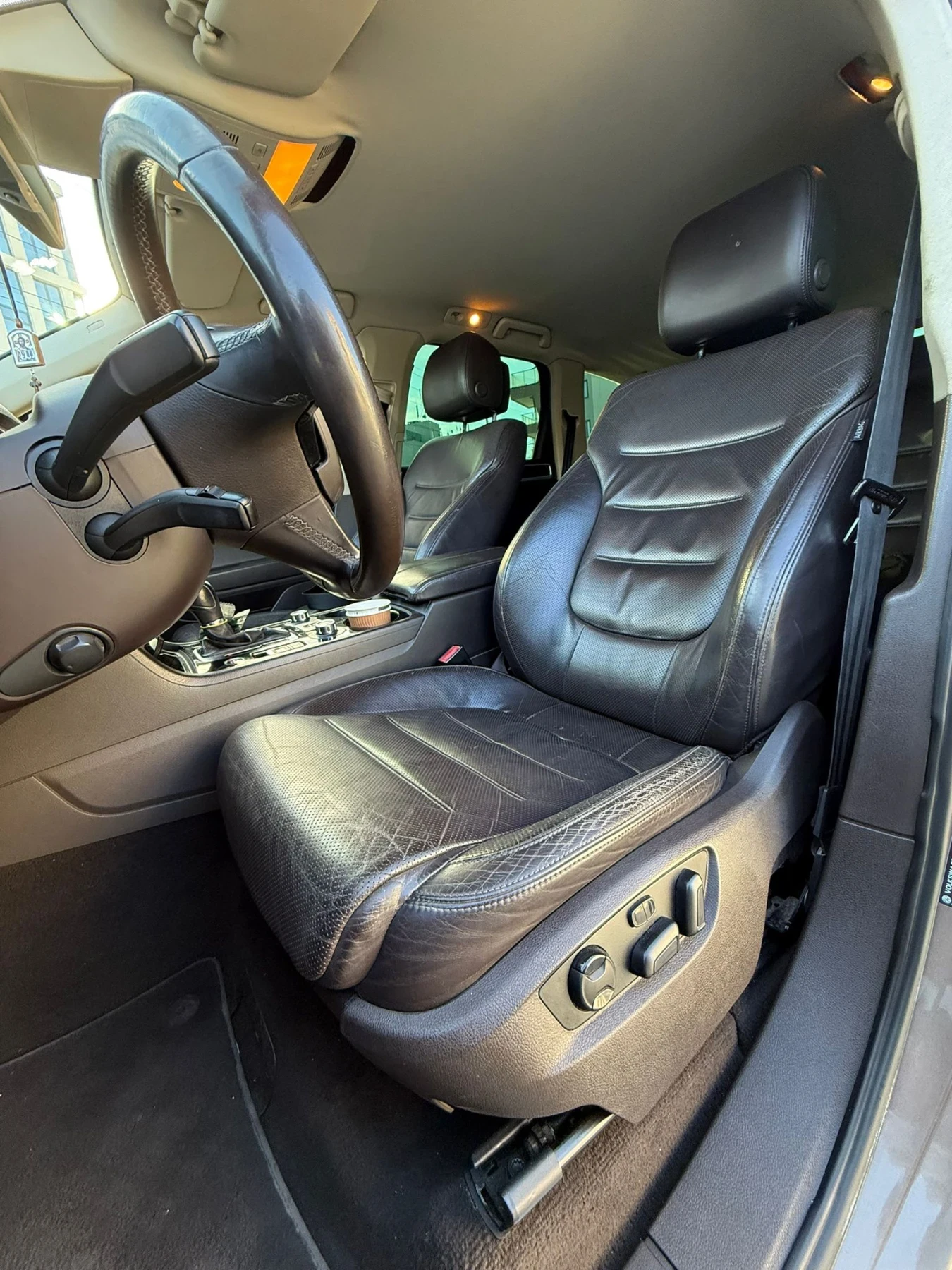 VW Touareg 4.2 TDI, снимка 9 - Автомобили и джипове - 52478504