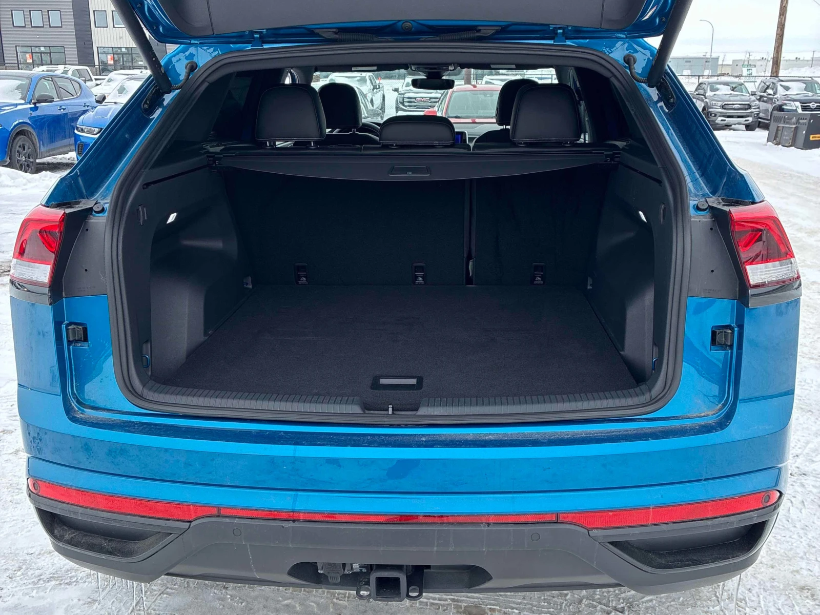 VW T-Cross 2L 4cyl AWD, снимка 11 - Автомобили и джипове - 53732843