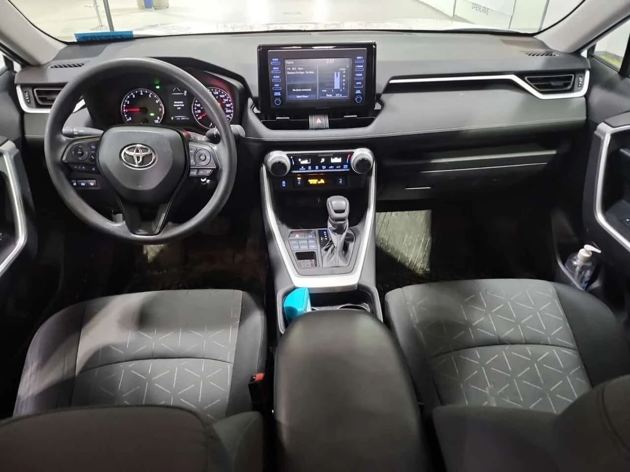 Toyota Rav4 * LE * * ПОДГРЕВ* * ЗАДНА КАМЕРА* * VOCAL ASSISTS*, снимка 10 - Автомобили и джипове - 54019493
