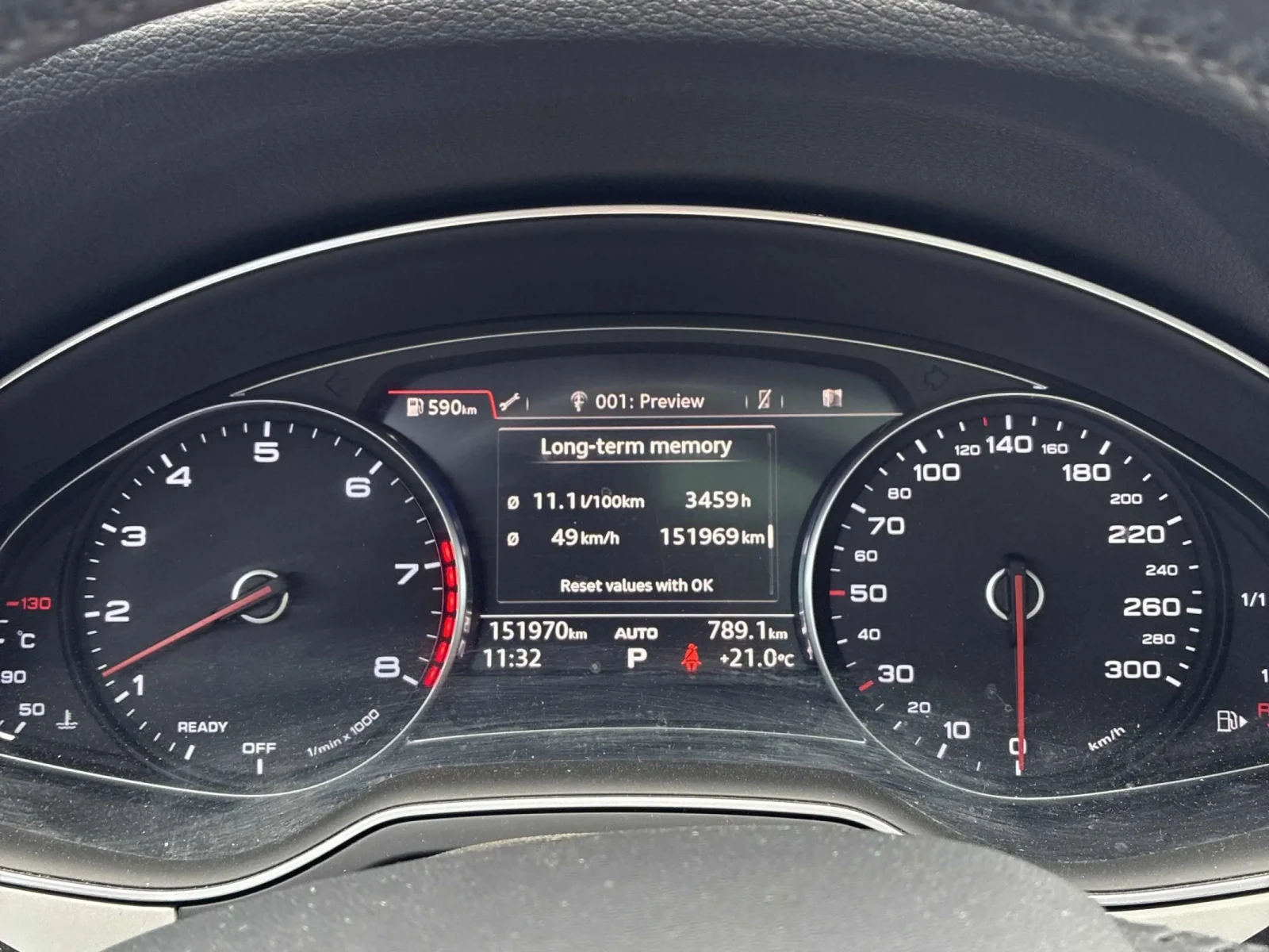 Audi Q7 Komfort * Keyless * CARFAX * АВТО КРЕДИТ * , снимка 10 - Автомобили и джипове - 54974684