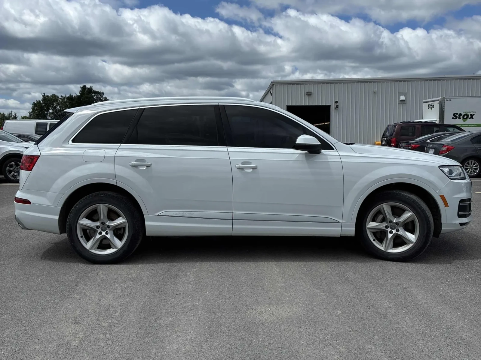 Audi Q7 Komfort * Keyless * CARFAX * АВТО КРЕДИТ * , снимка 4 - Автомобили и джипове - 54974684