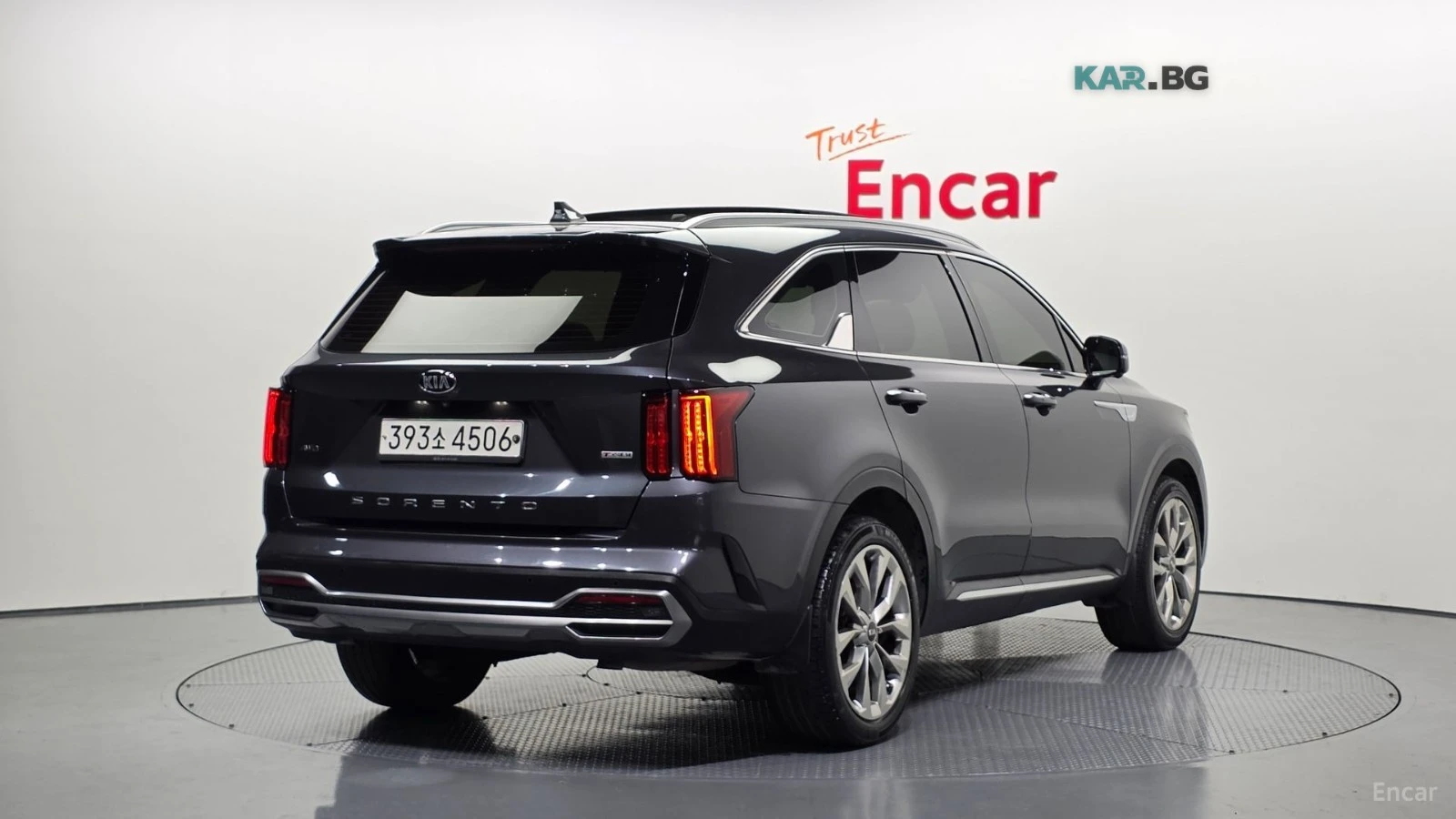 Kia Sorento * 2.5T* 4WD* SIGNATURE* ПОДГРЕВ* ОБДУХВАНЕ* ПАНО* , снимка 2 - Автомобили и джипове - 55261583