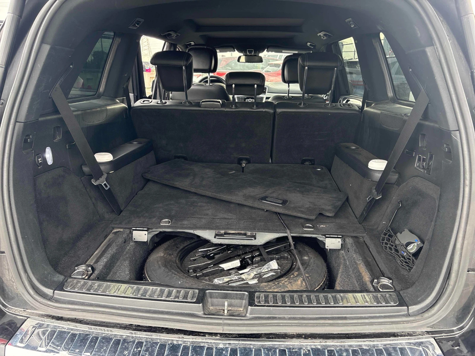 Mercedes-Benz GL 550 AMG PACK* МАСАЖ* ОБДУХ* 360* HARMAN* DISTRO* FULL, снимка 14 - Автомобили и джипове - 55466806