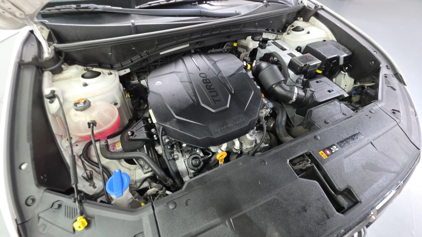 Hyundai Tucson 2.0 Modern* ПОДГРЕВ ВОЛАН* КРАЙНА ЦЕНА, снимка 6 - Автомобили и джипове - 55594488