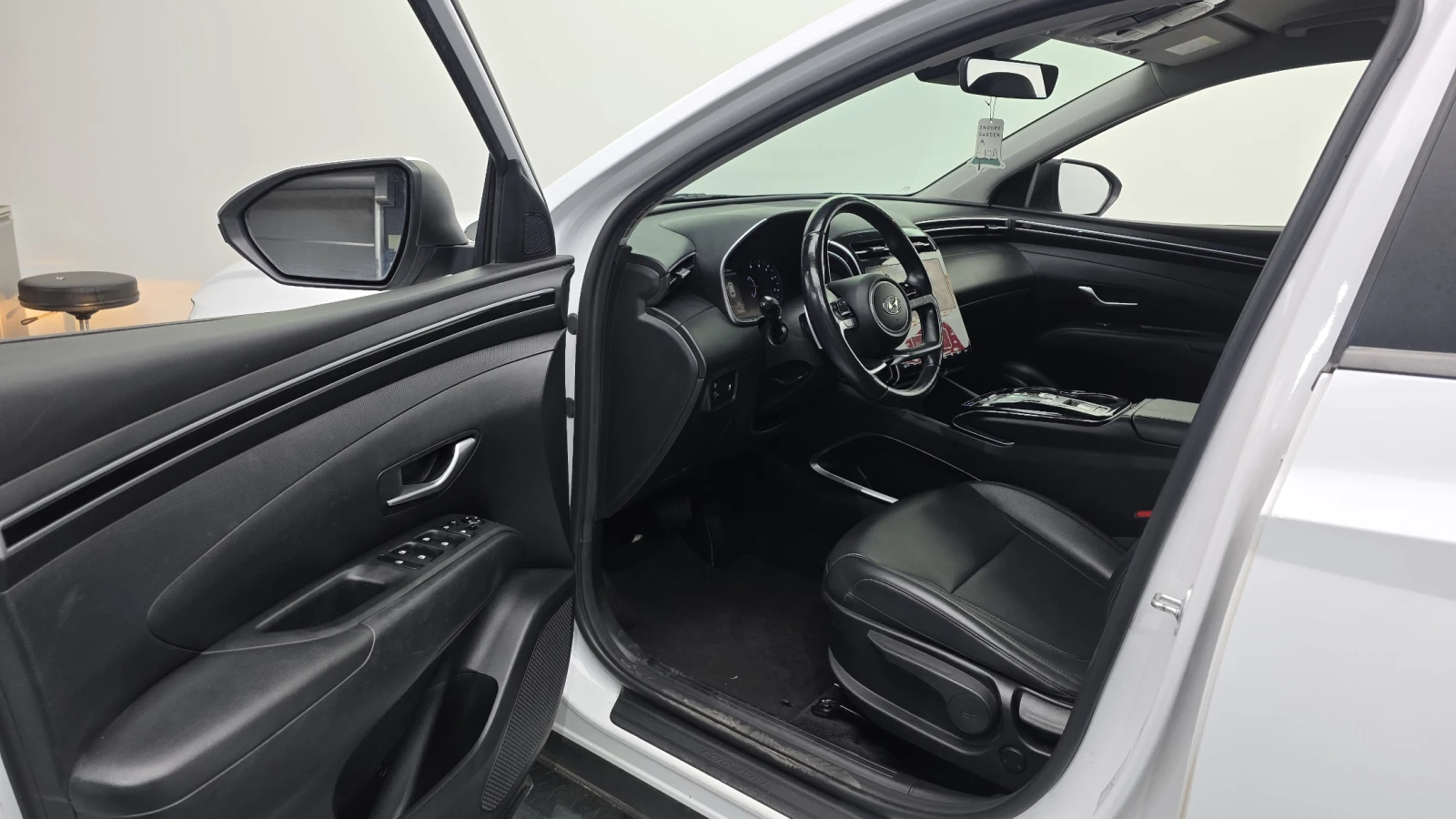 Hyundai Tucson 2.0 Modern* ПОДГРЕВ ВОЛАН* КРАЙНА ЦЕНА, снимка 10 - Автомобили и джипове - 55594488