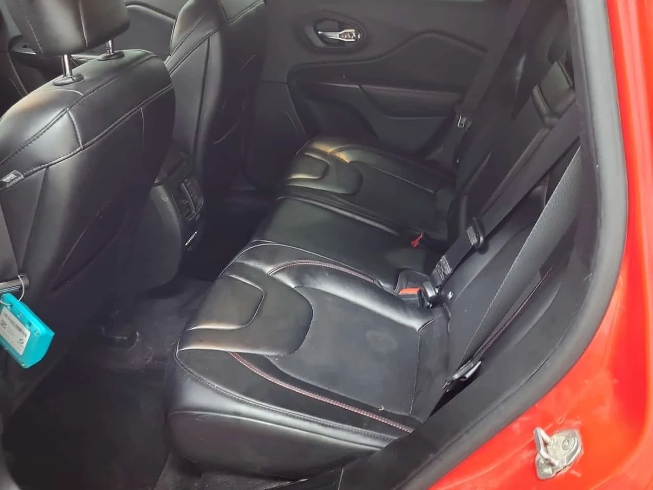 Jeep Cherokee * Trailhawk * АВТОКРЕДИТ БЕЗ ПЪРВОНАЧАЛНА ВНОСКА* , снимка 3 - Автомобили и джипове - 56177026