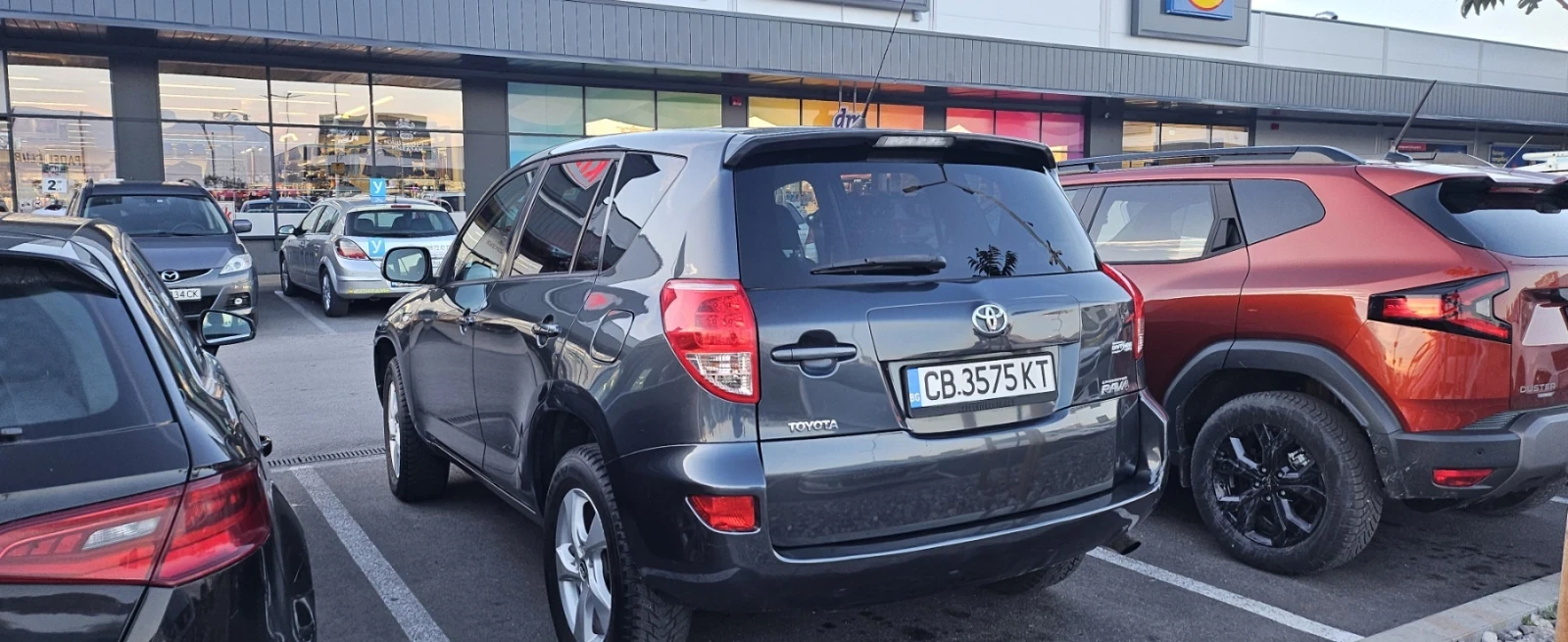 Toyota Rav4, снимка 4 - Автомобили и джипове - 56509516