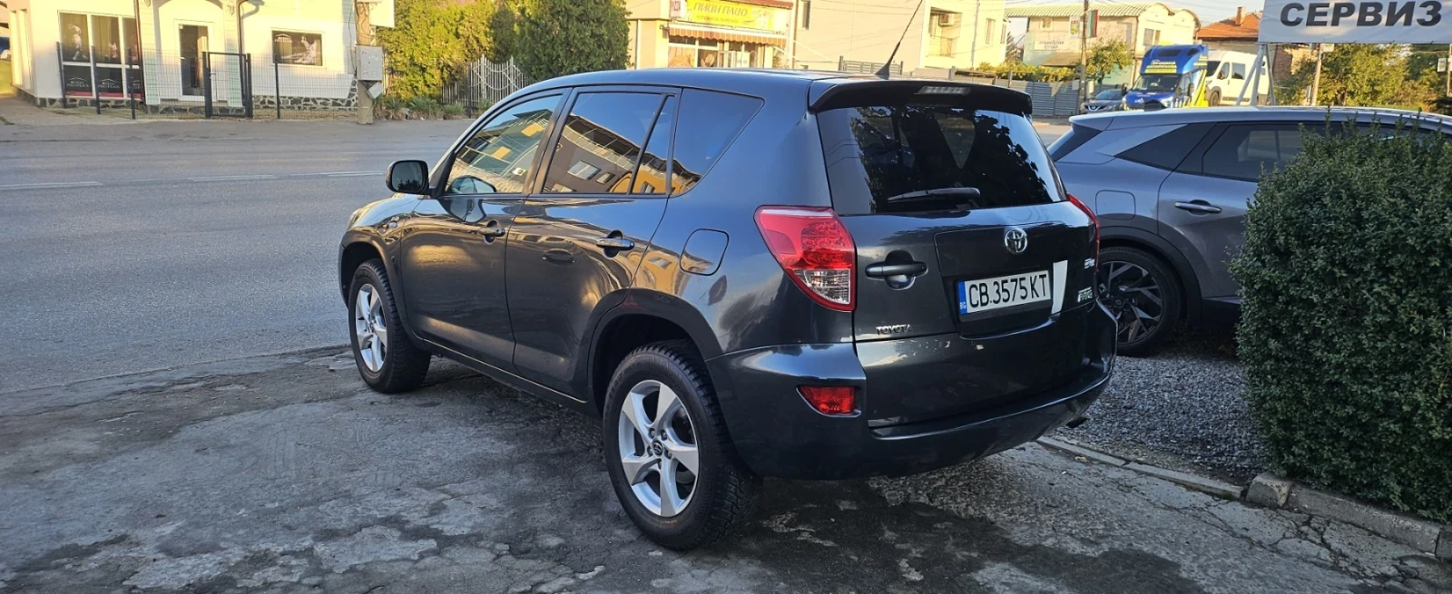 Toyota Rav4, снимка 11 - Автомобили и джипове - 56509516