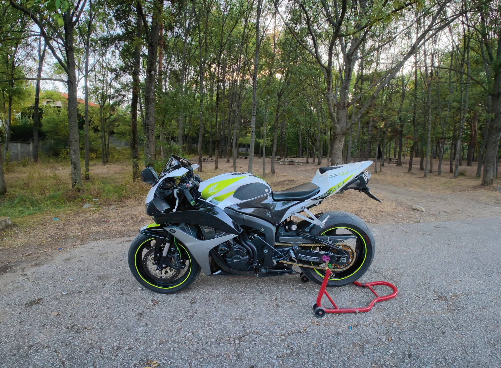 Honda Cbr 600RR-Hannspree-Tan Kate 