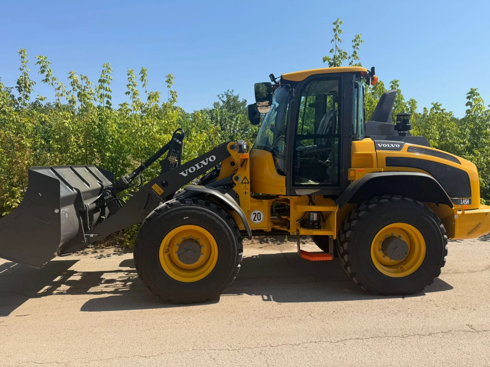   Volvo L45H | Mobile.bg   5