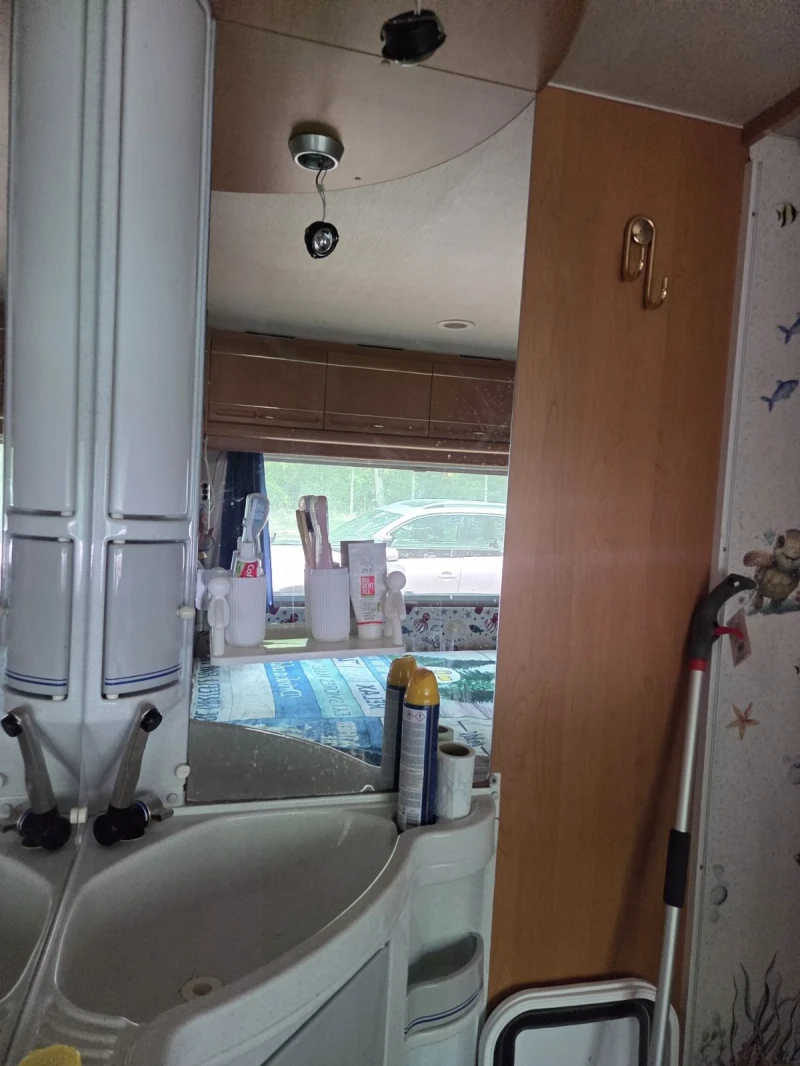 Каравана Adria Unica B 502 up exclusive, снимка 10 - Каравани и кемпери - 53100862