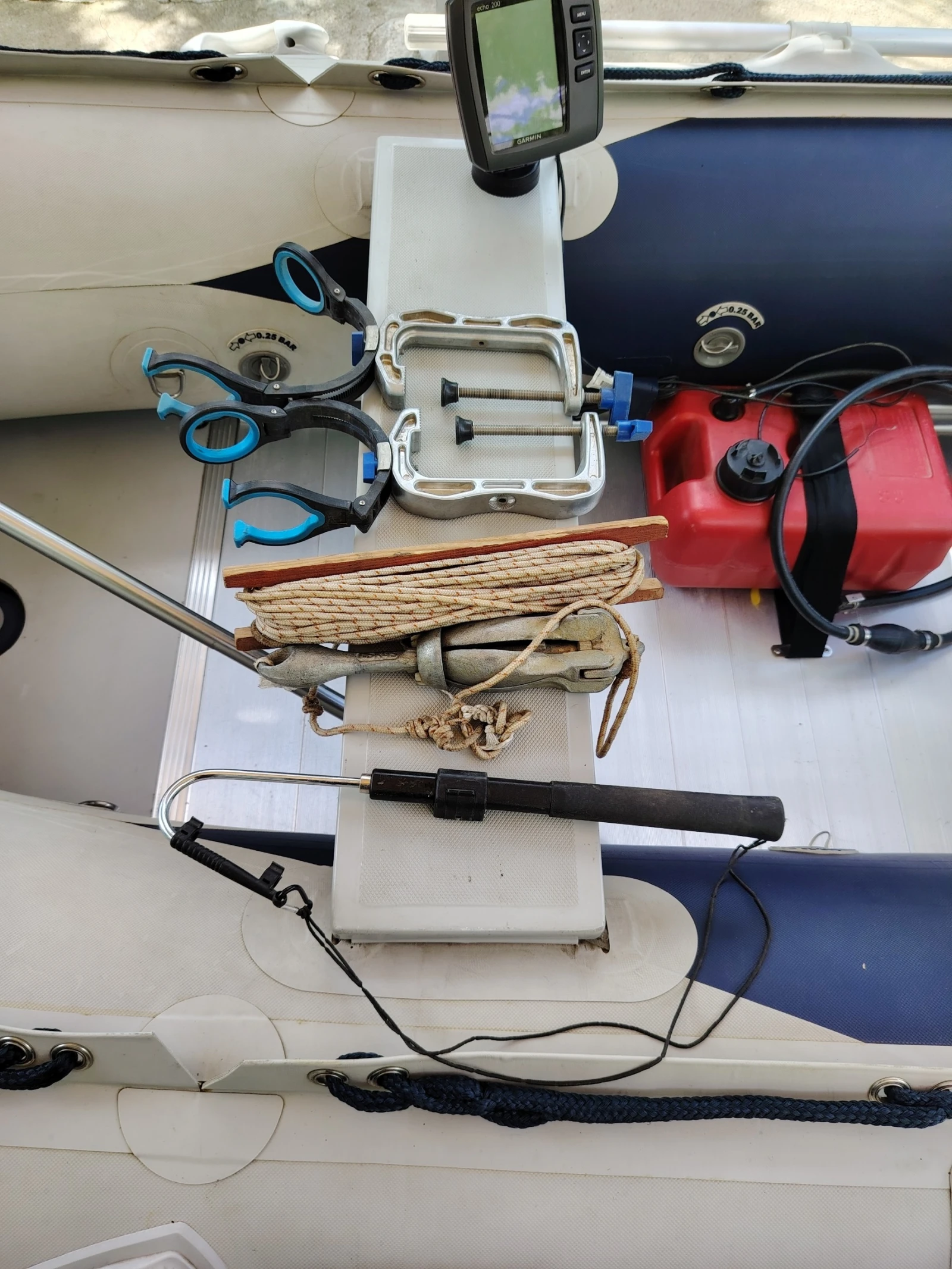 Надуваема лодка Honda Marine T30, снимка 11 - Воден транспорт - 54657396