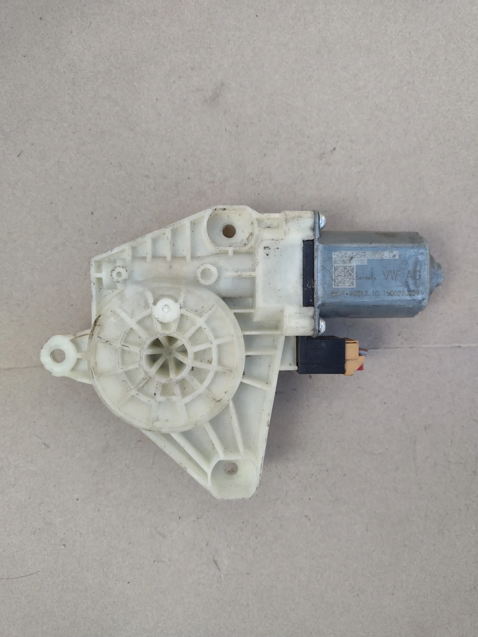 5Q4959802D  �������  �������������� �� ����� ���� �����  VW PASSAT B8 | Mobile.bg � ����������� 4