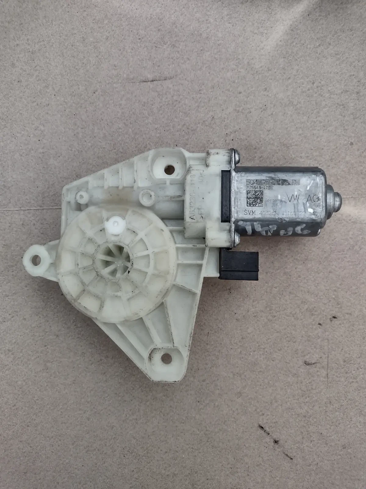 5Q4959802D  �������  �������������� �� ����� ���� �����  VW PASSAT B8 | Mobile.bg � ����������� 1