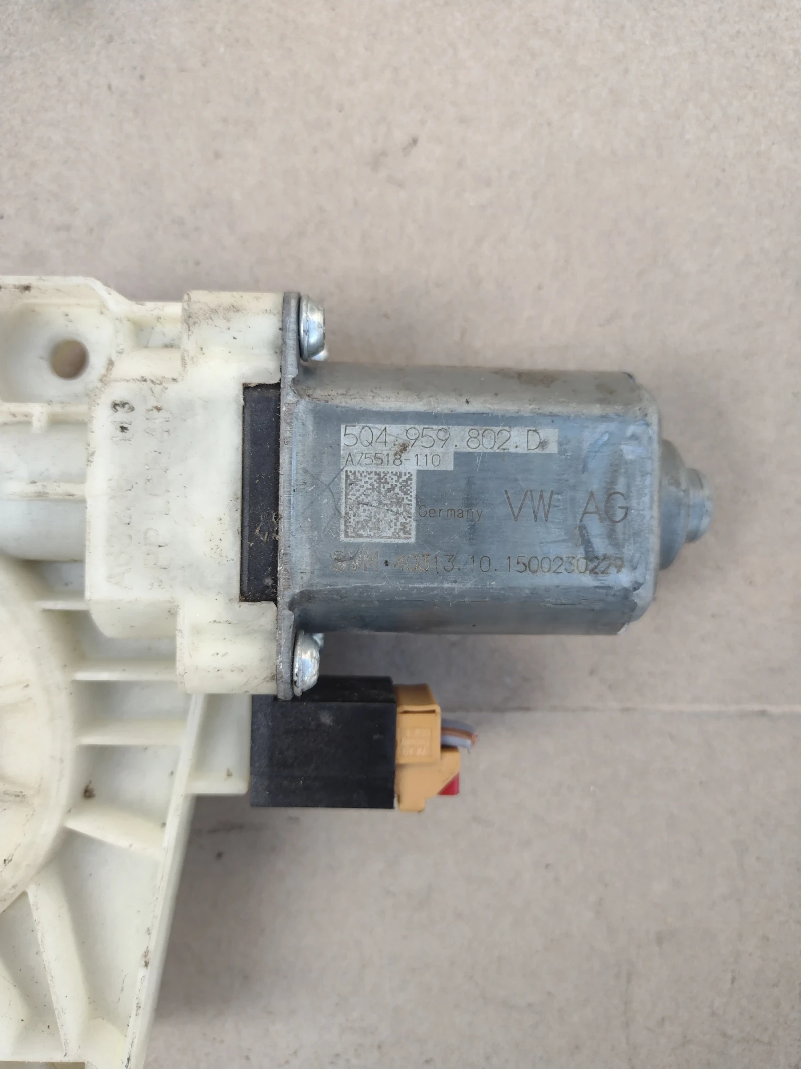 5Q4959802D  �������  �������������� �� ����� ���� �����  VW PASSAT B8 | Mobile.bg � ����������� 5