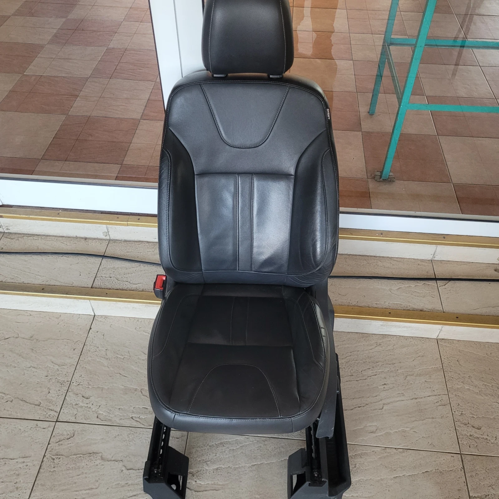 Кожен салон форд куга, снимка 2 - Части - 54316830