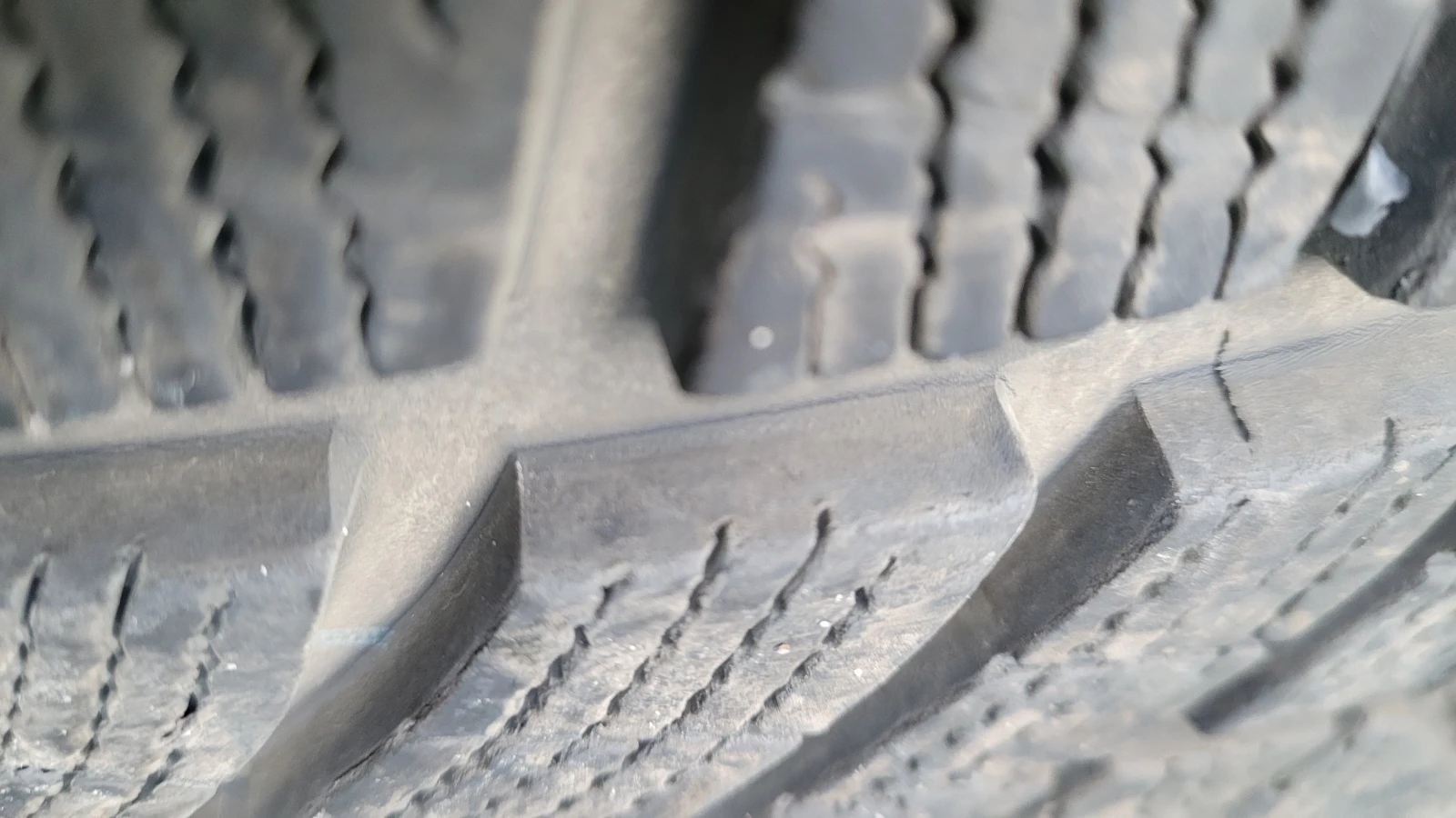 ���� 255/40R19 | Mobile.bg � ����������� 12