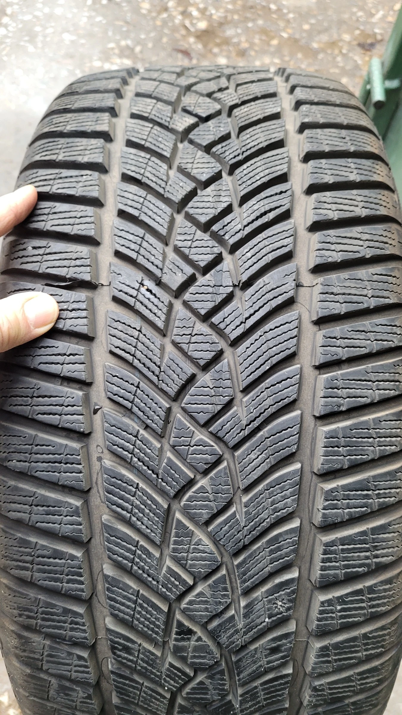 ���� 255/40R19 | Mobile.bg � ����������� 8