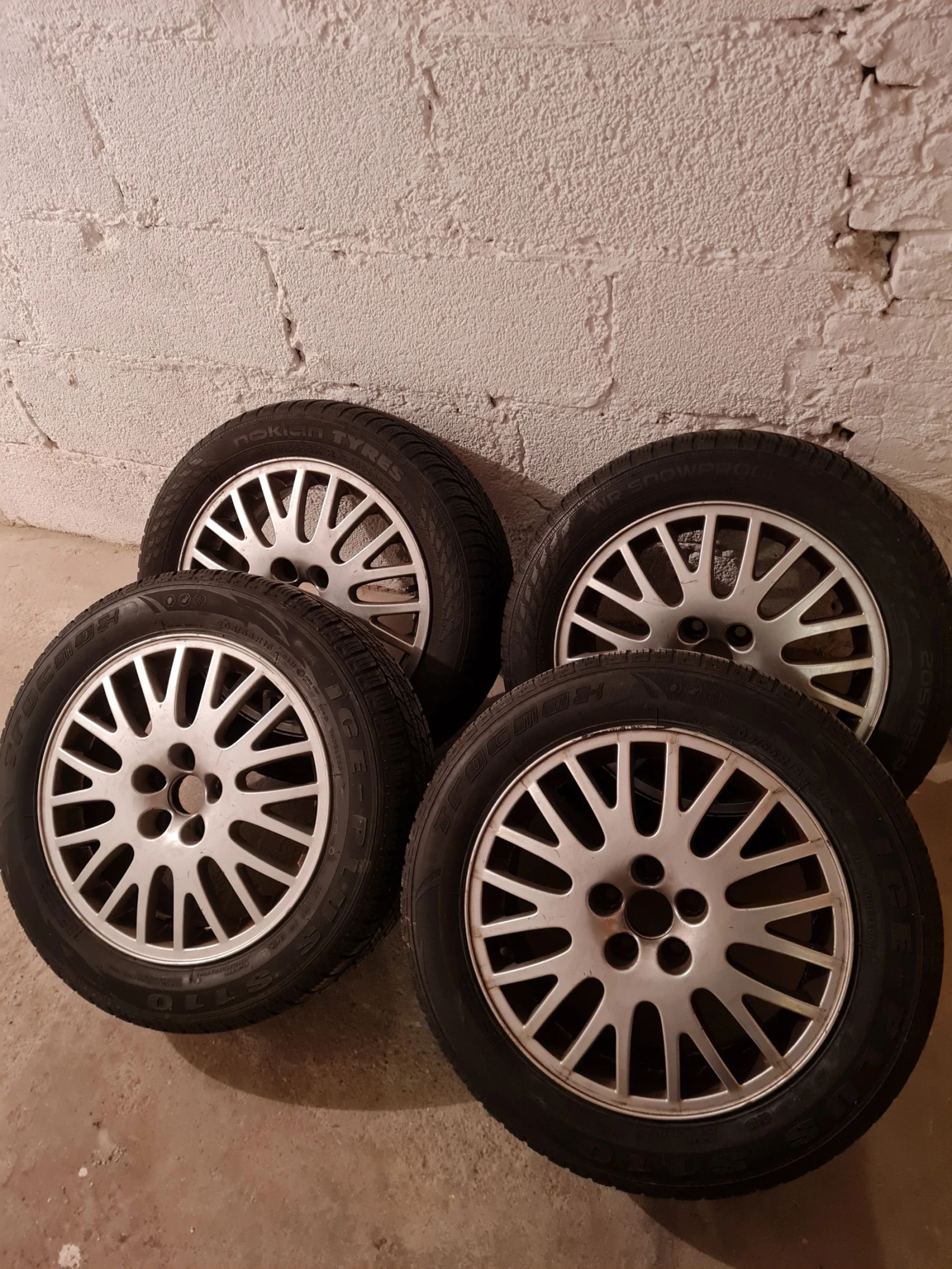 ���� � ������ 205/55R16 �� VW Golf | Mobile.bg � ����������� 1
