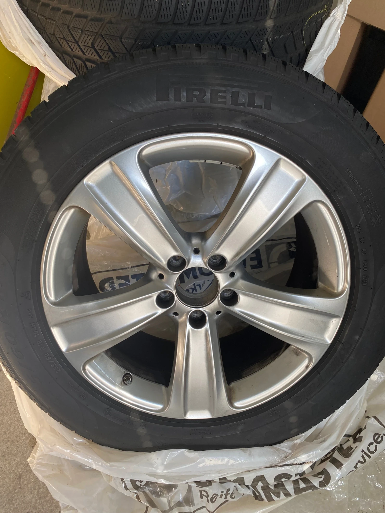 Гуми с джанти Michelin 255/80R18