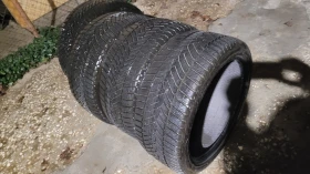 Гуми Зимни 255/40R19, снимка 3 - Гуми и джанти - 52862943