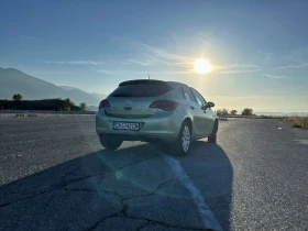 Opel Astra J 2.0 CDTi, снимка 6