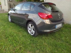Opel Astra - 7999 € / 15644.68 лв. - 97644511 2