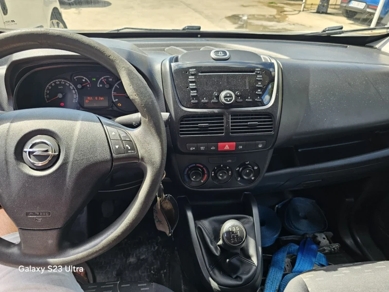 Opel Combo D-VAN, снимка 10 - Автомобили и джипове - 47392841