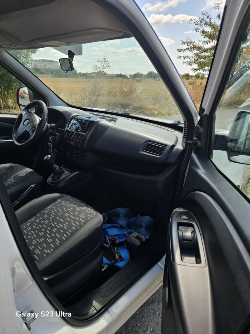 Opel Combo D-VAN, снимка 6 - Автомобили и джипове - 47392841