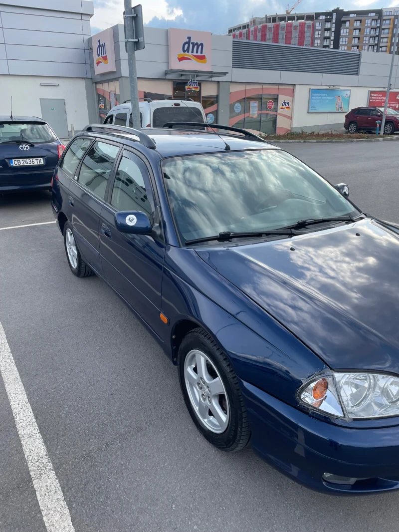 Toyota Avensis, снимка 3 - Автомобили и джипове - 47293927