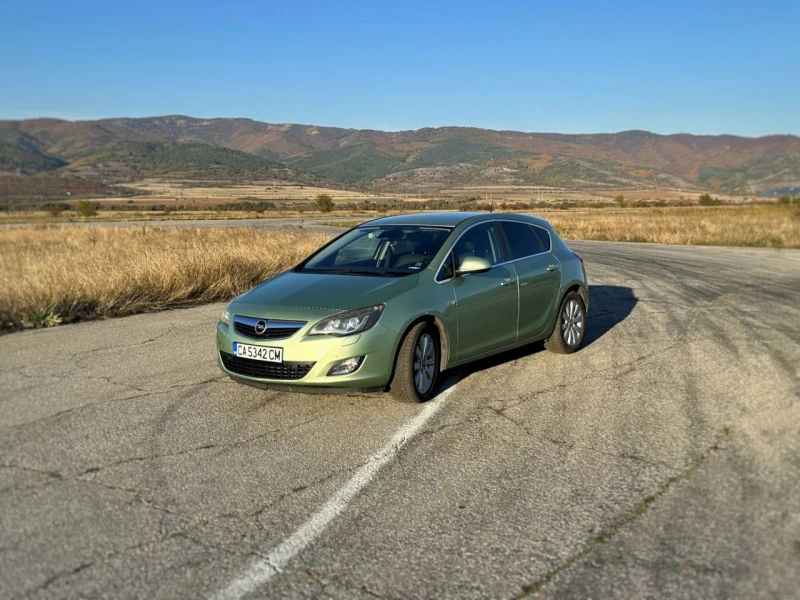 Opel Astra J 2.0 CDTi, снимка 3 - Автомобили и джипове - 48971163